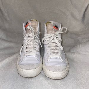 Nike Blazer Mid ‘77